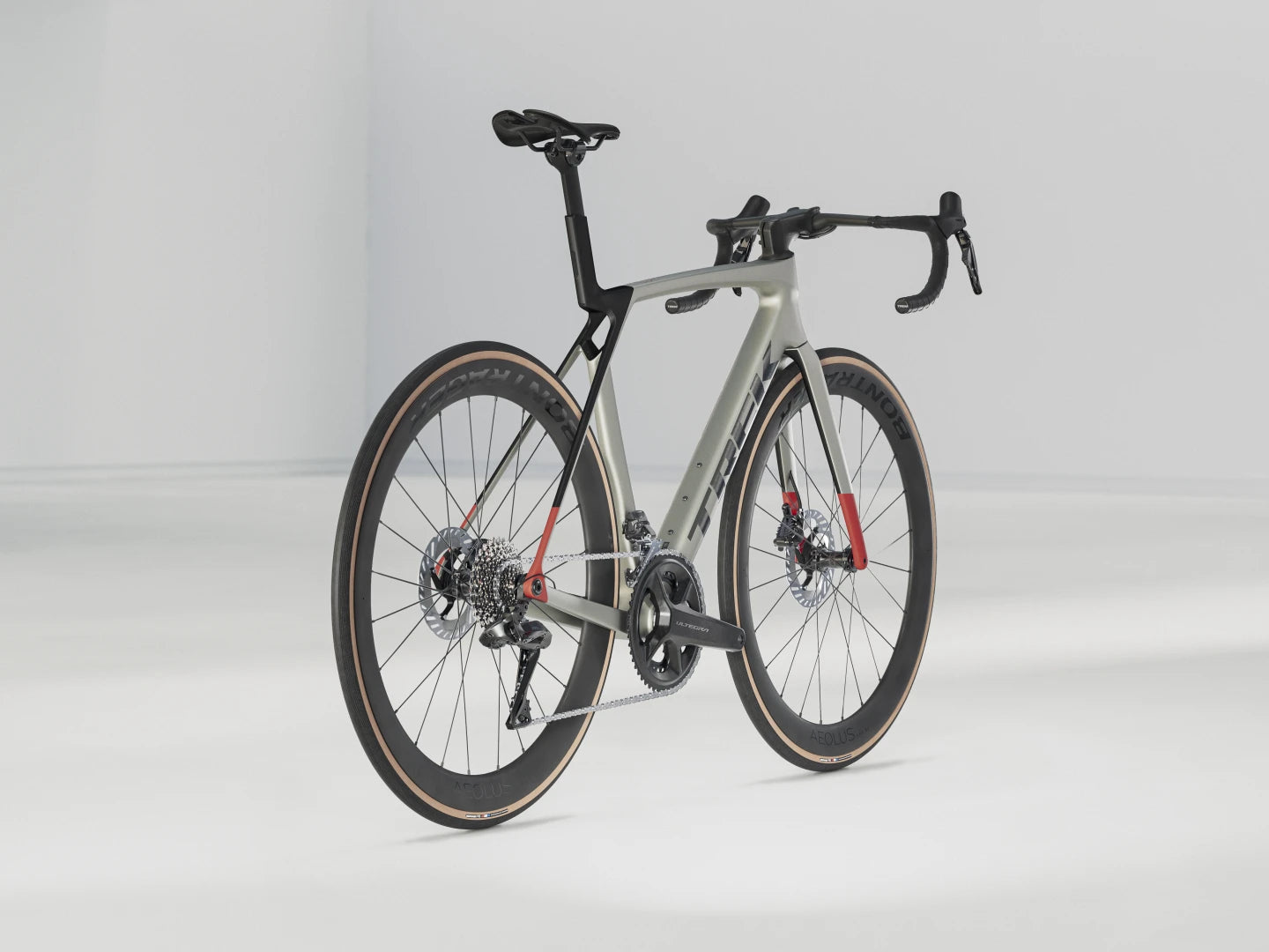 Road Bike Rental Canberra -Trek Madone Ultegra Di2 Disc / Carbon Wheels