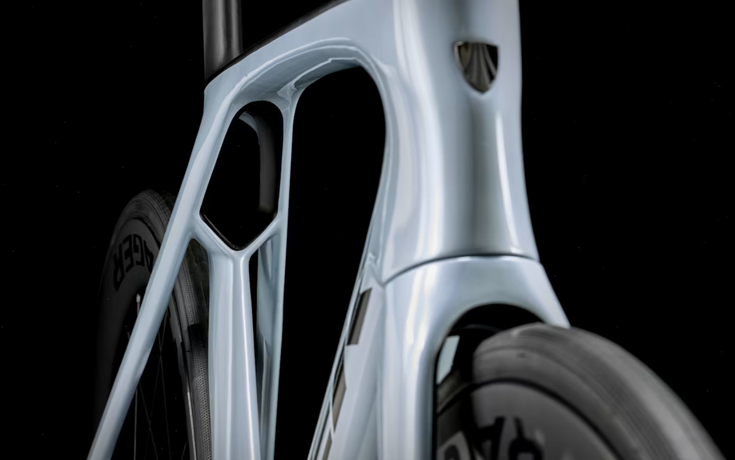 Road Bike Rental Beijing - Trek Madone SL7 Ultegra DI2 Disc